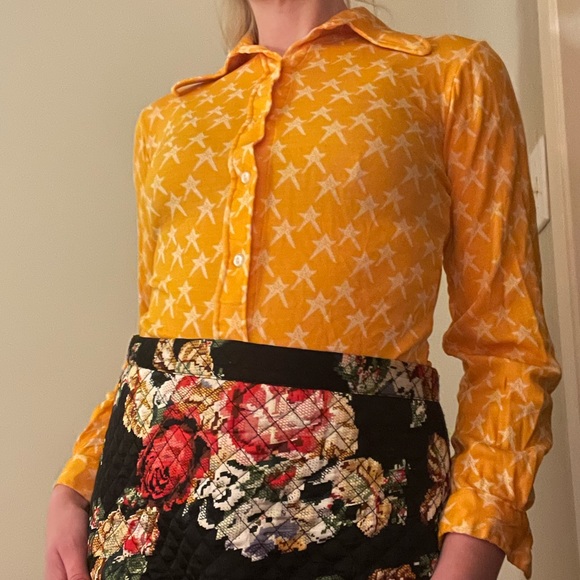 Vintage Blouse - Yellow w/ stars ✨ - Picture 5 of 5